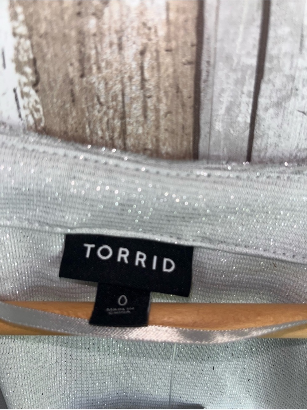 NWT Torrid Metallic Silver Sparkle Open Front Shrug Cardigan Size 0 12 - Picture 4 of 5